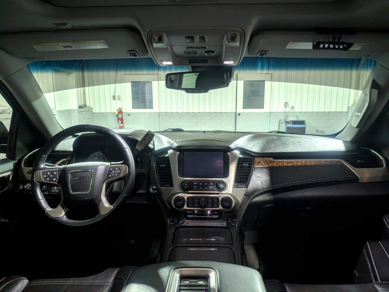 GMC Yukon XL 4WD 4dr Denali 2015