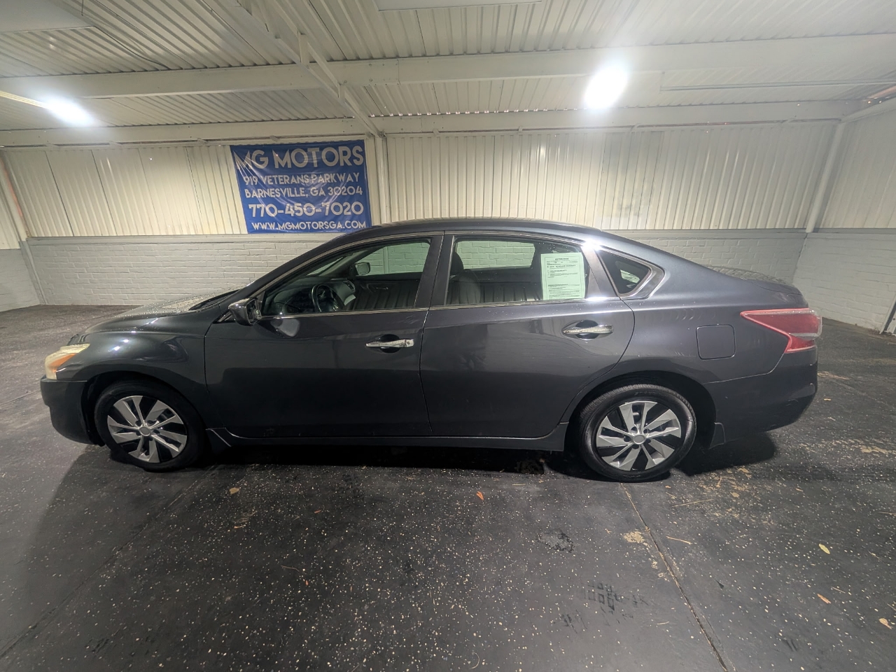 Nissan Altima 4dr Sdn I4 2.5 S 2013