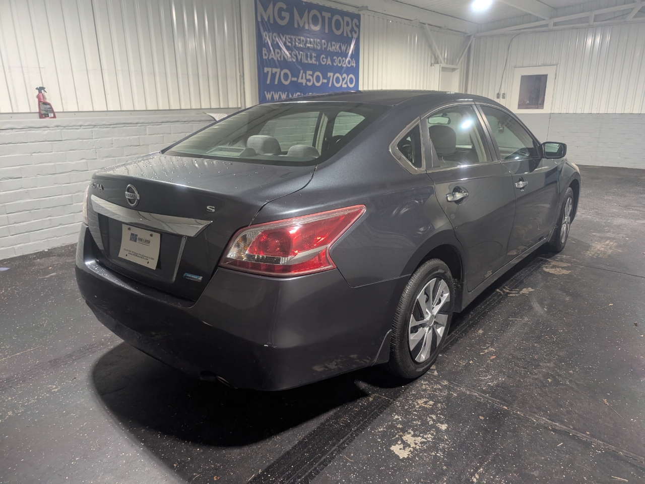 Nissan Altima 4dr Sdn I4 2.5 S 2013