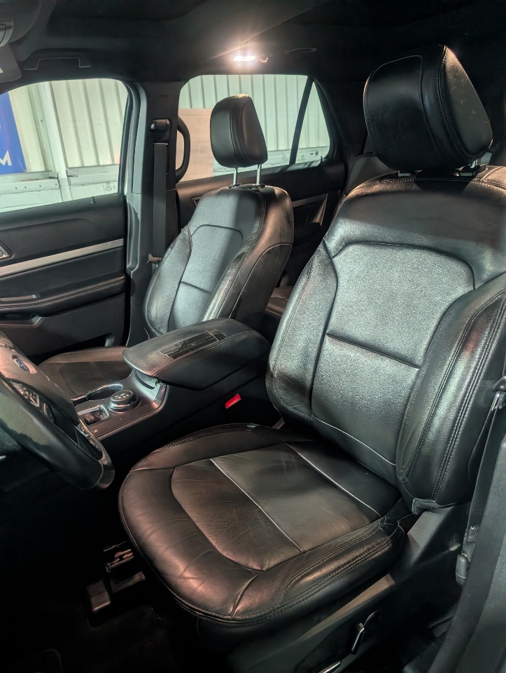 Ford Explorer XLT 4WD 2018