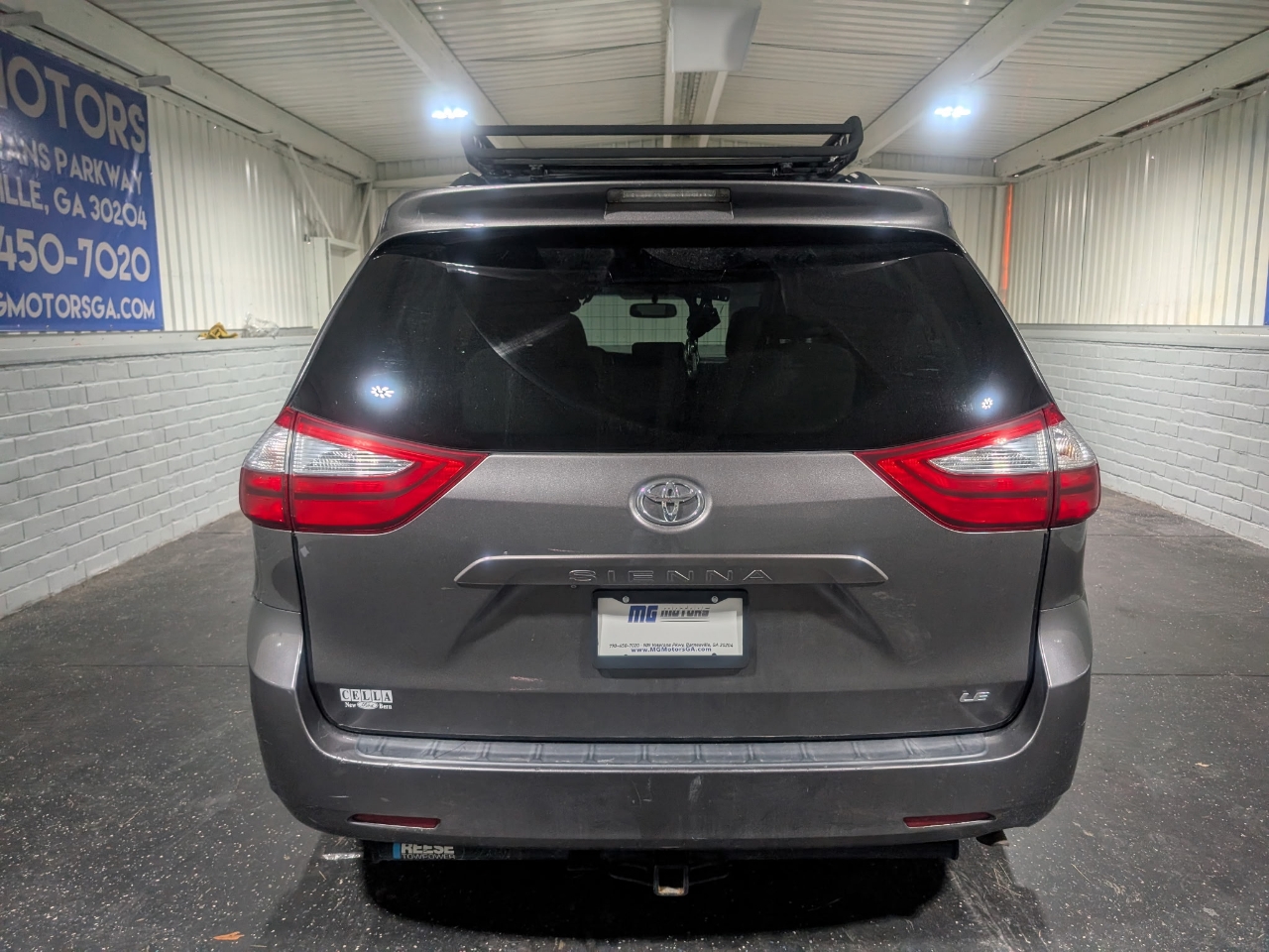 Toyota Sienna 5dr 8-Pass Van LE FWD (Natl) 2015