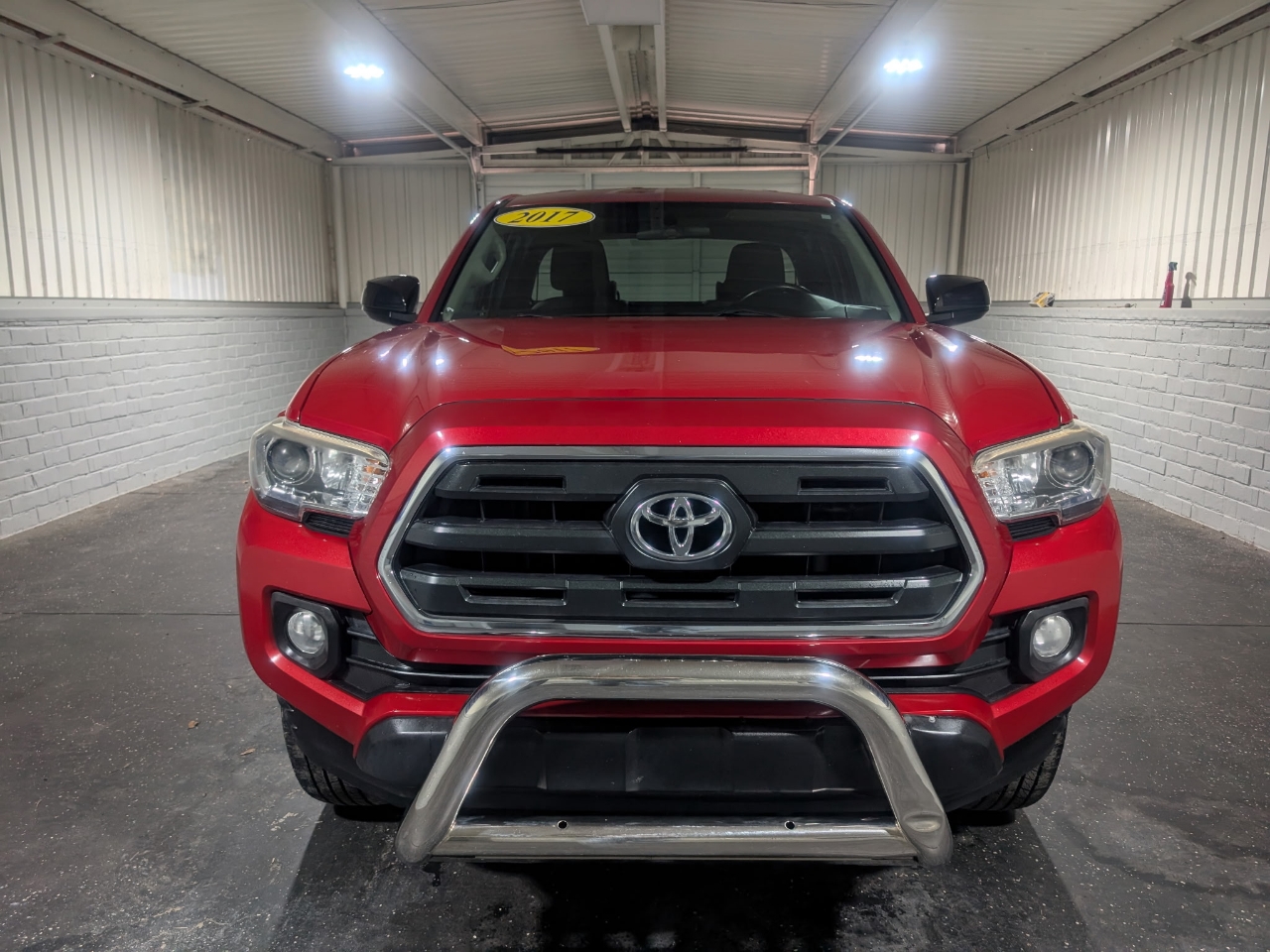 Toyota Tacoma SR5 Access Cab 6' Bed I4 4x2 AT (Natl) 2017