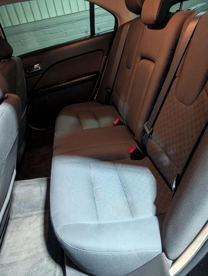 Ford Fusion 4dr Sdn SE FWD 2011