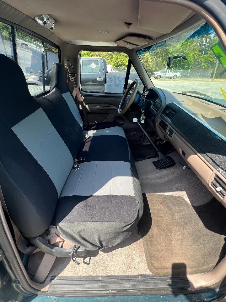 Ford F-150 Lariat Reg. Cab Short Bed 4WD 1995