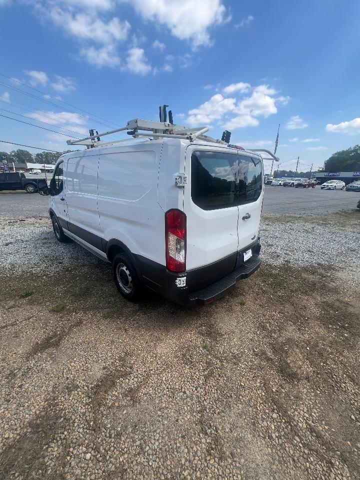 Ford Transit Van T-250 130" Low Rf 9000 GVWR Swing-Out RH Dr 2017
