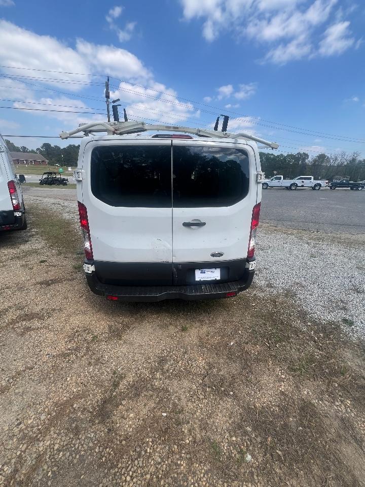 Ford Transit Van T-250 130" Low Rf 9000 GVWR Swing-Out RH Dr 2017