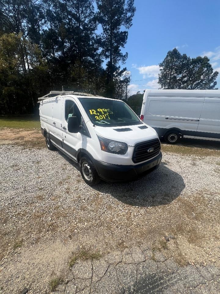 Ford Transit Van T-250 130" Low Rf 9000 GVWR Swing-Out RH Dr 2017