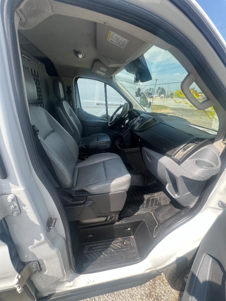 Ford Transit Van T-250 130" Low Rf 9000 GVWR Swing-Out RH Dr 2017