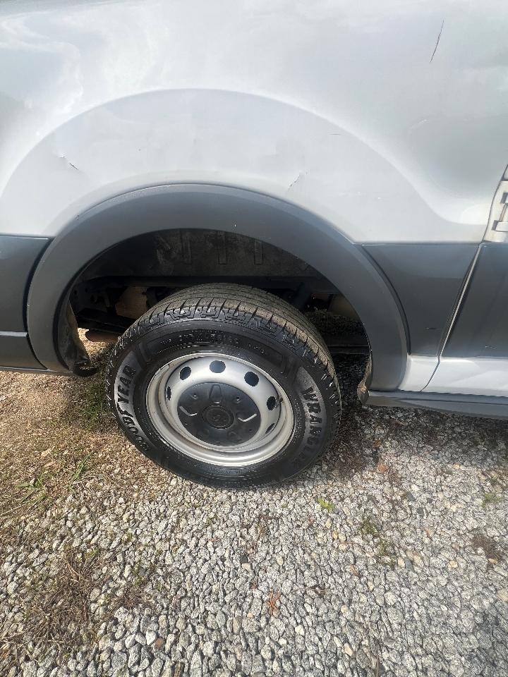 Ford Transit Van T-250 130" Low Rf 9000 GVWR Swing-Out RH Dr 2017