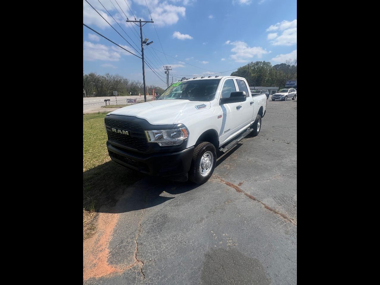 RAM 2500 Tradesman 4x4 Crew Cab 6'4" Box 2022