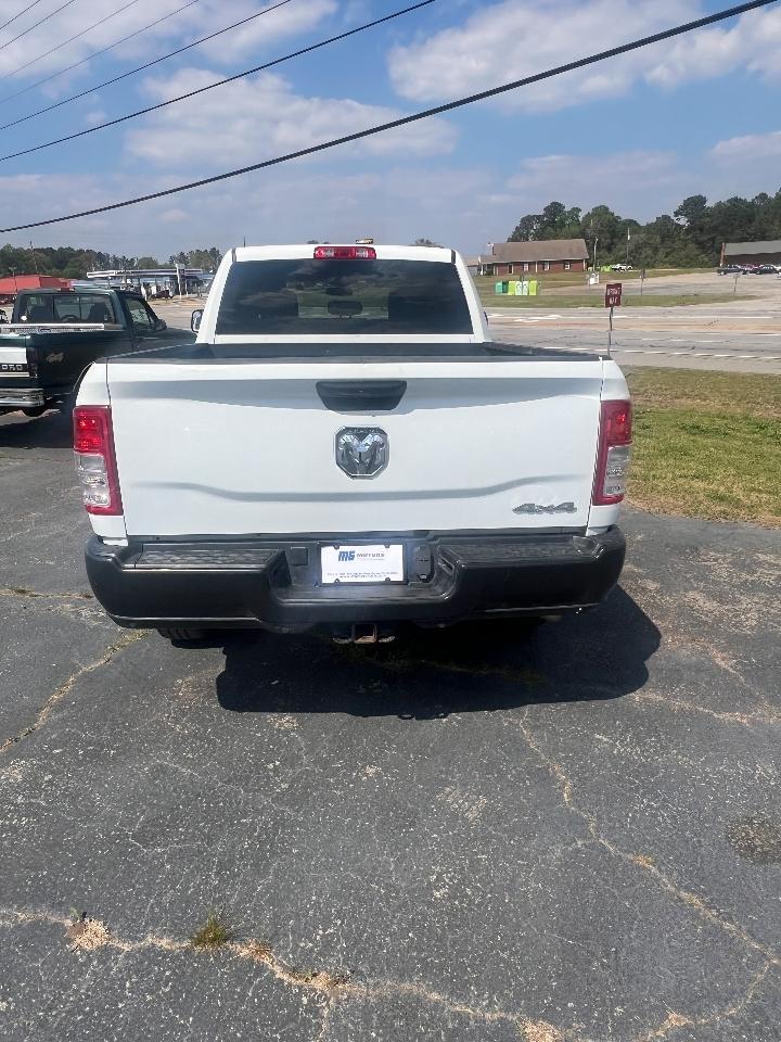 RAM 2500 Tradesman 4x4 Crew Cab 6'4" Box 2022