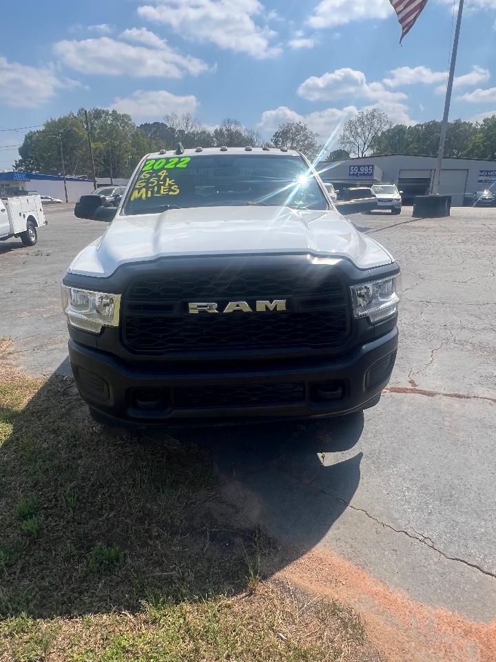 RAM 2500 Tradesman 4x4 Crew Cab 6'4" Box 2022