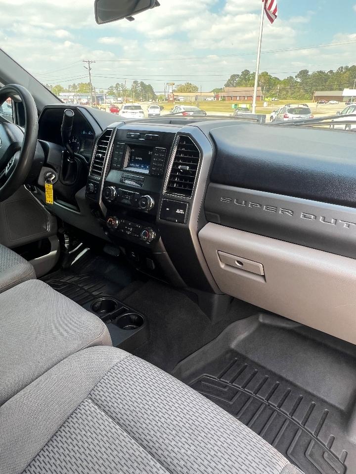 Ford Super Duty F-250 SRW XLT 4WD Crew Cab 8' Box 2019