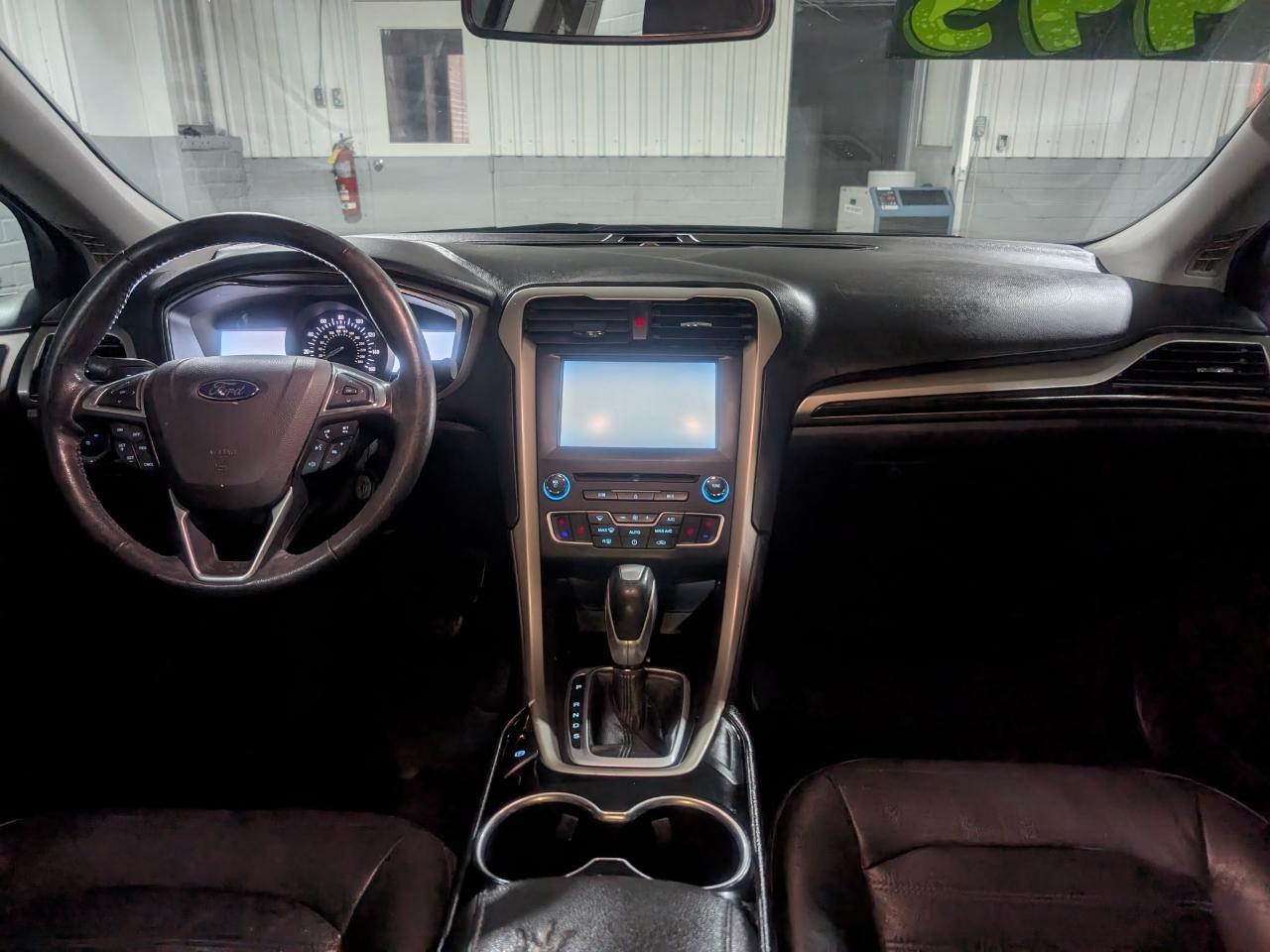 Ford Fusion 4dr Sdn SE AWD 2016