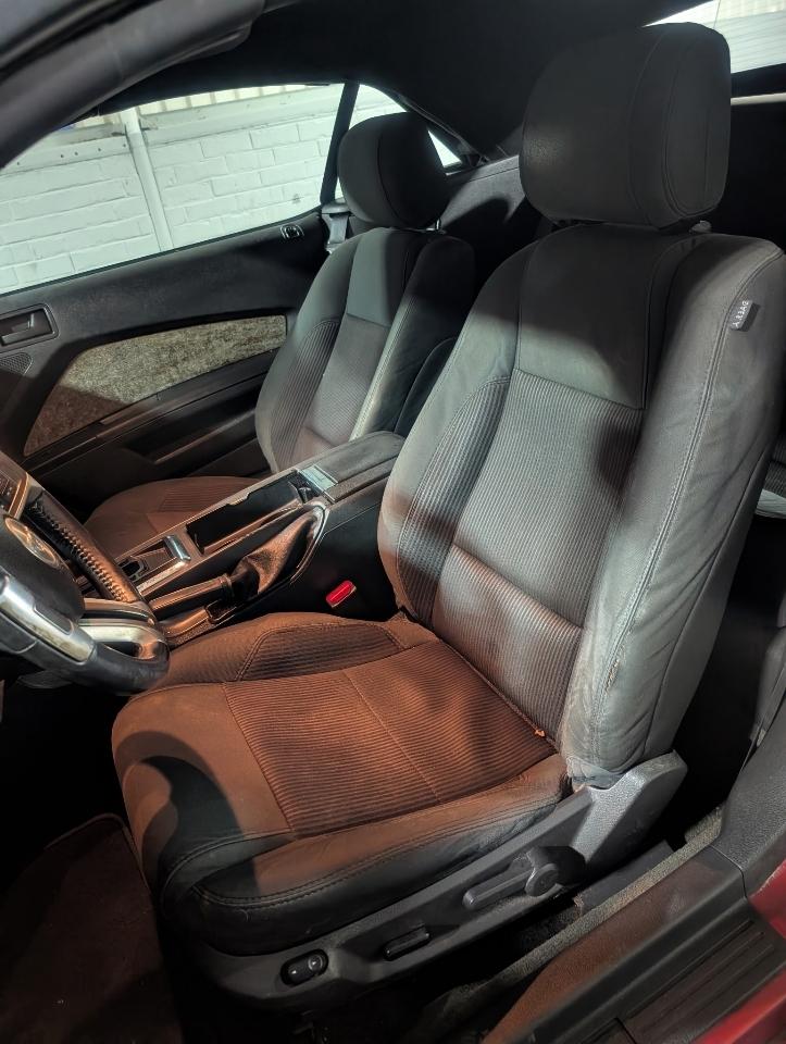 Ford Mustang 2dr Conv V6 2014