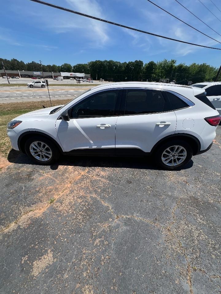 Ford Escape SE FWD 2022