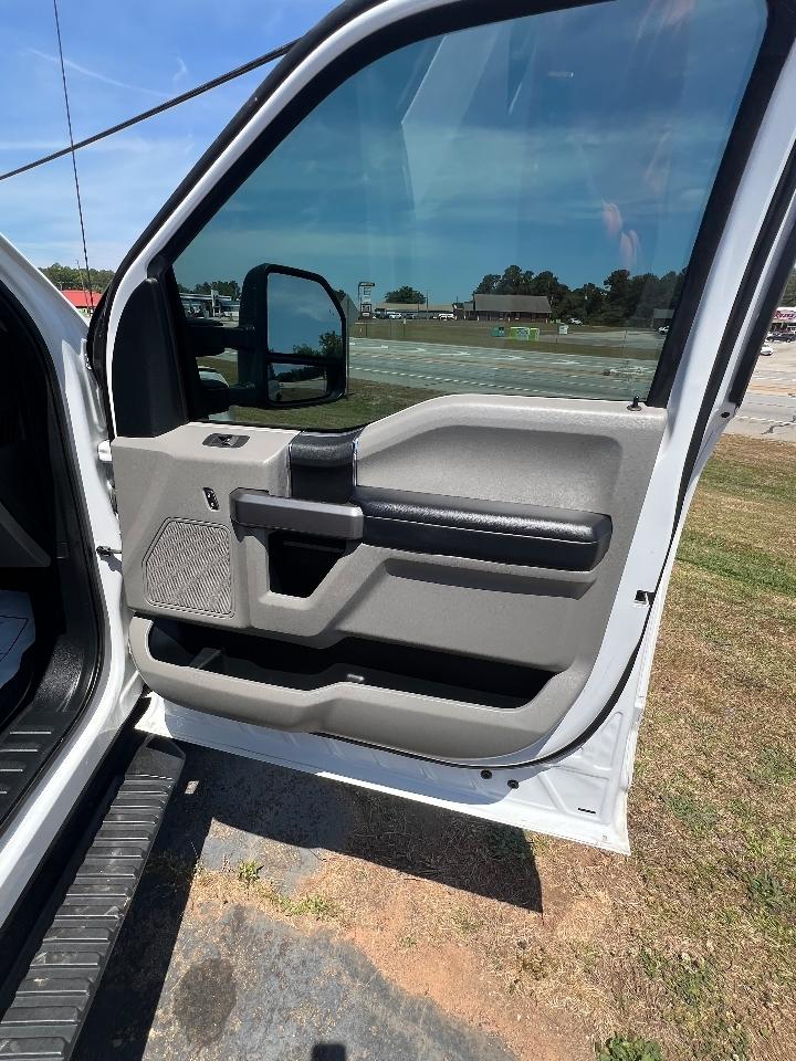 Ford Super Duty F-250 SRW XLT 4WD Crew Cab 8' Box 2021