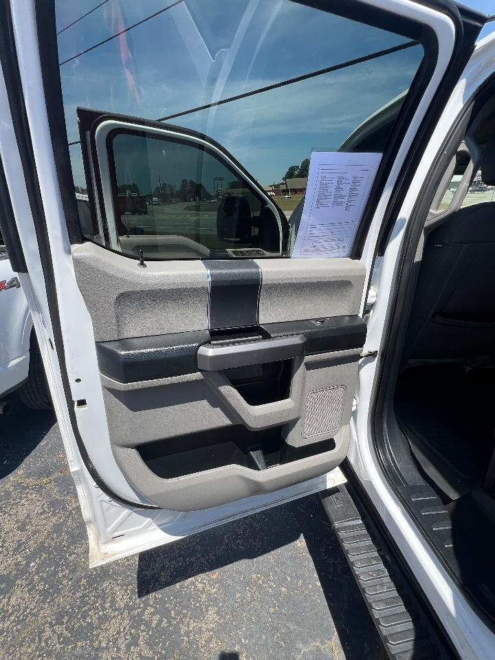 Ford Super Duty F-250 SRW XLT 4WD Crew Cab 8' Box 2021