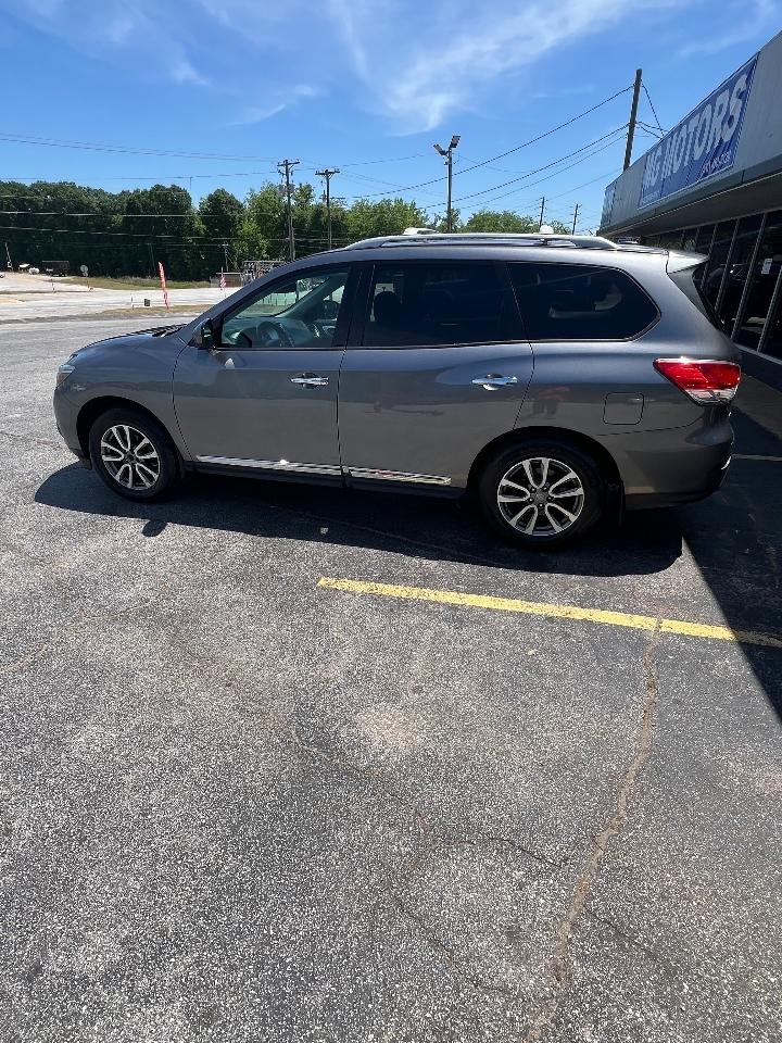 Nissan Pathfinder 4WD 4dr SL 2015