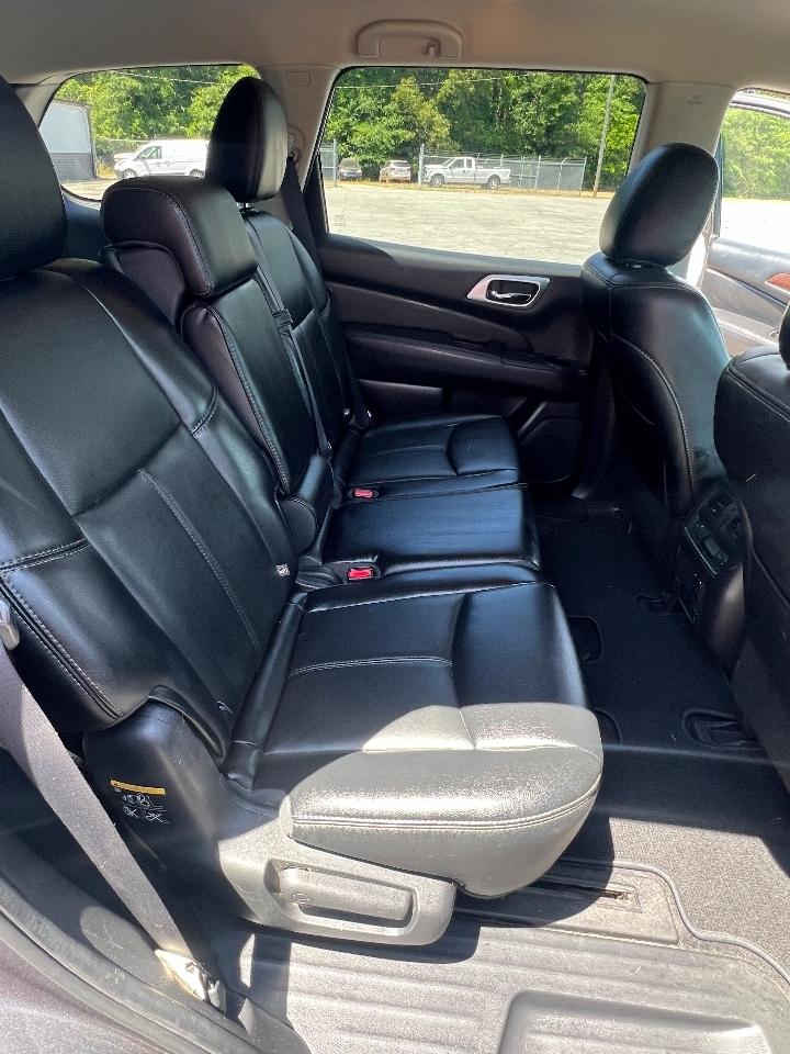 Nissan Pathfinder 4WD 4dr SL 2015