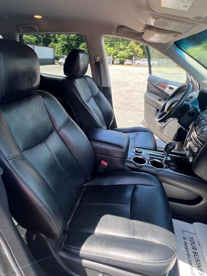 Nissan Pathfinder 4WD 4dr SL 2015