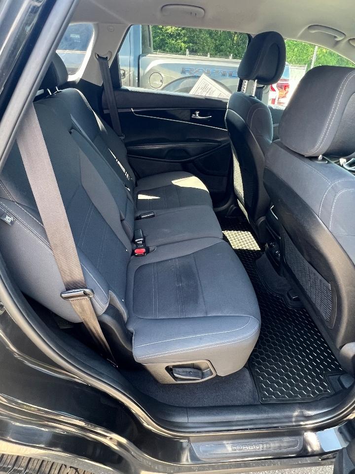 Kia Sorento AWD 4dr 2.4L LX 2016