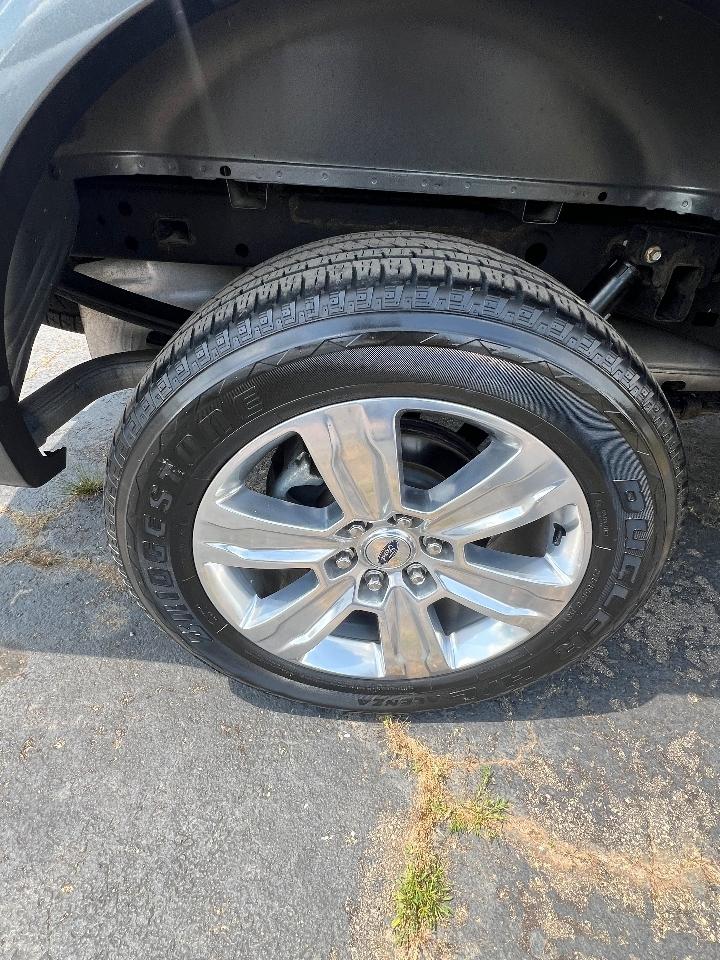 Ford F-150 Platinum 4WD SuperCrew 5.5' Box 2019