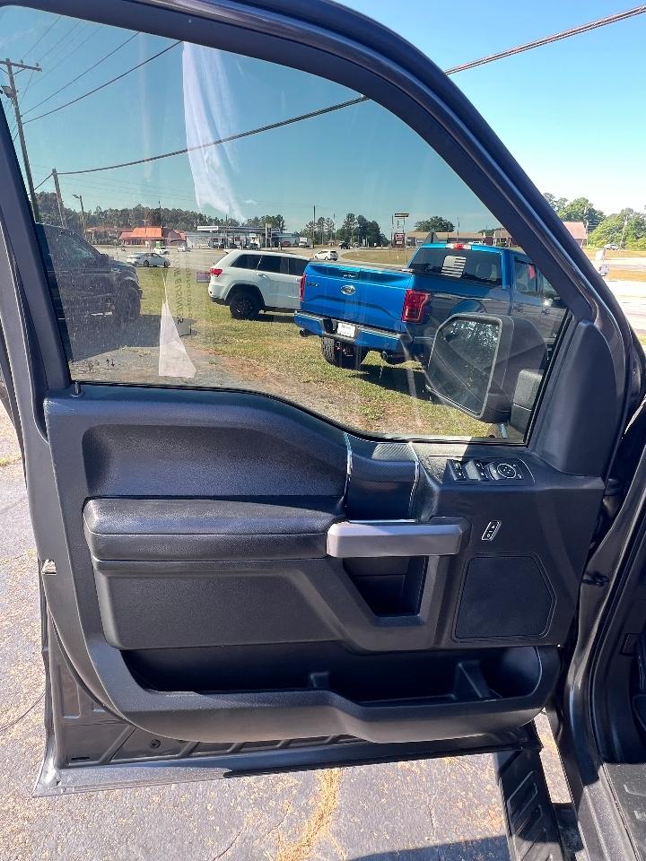 Ford F-150 FX4 SuperCrew 5.5-ft. Bed 4WD 2020