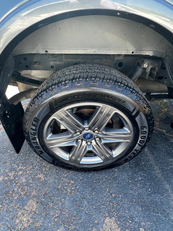 Ford F-150 FX4 SuperCrew 5.5-ft. Bed 4WD 2020