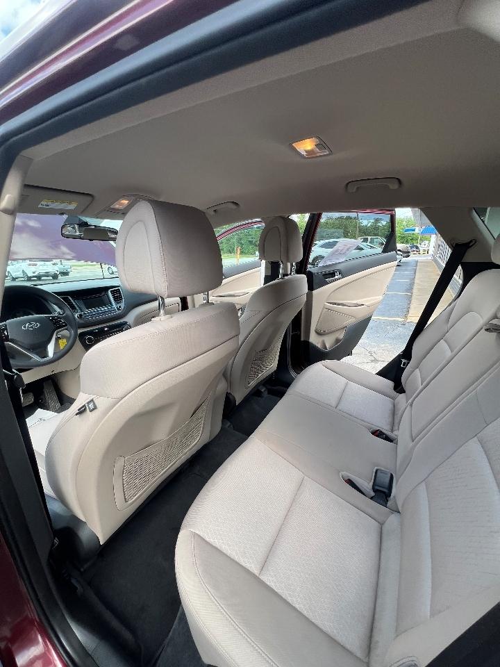 Hyundai Tucson FWD 4dr SE w/Beige Int 2016