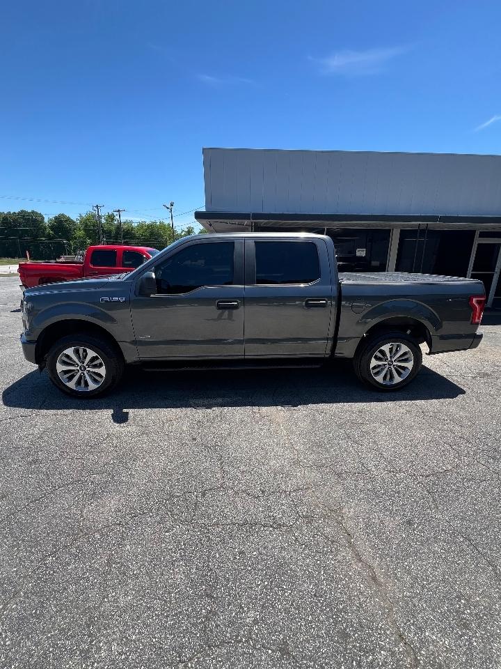 Ford F-150 XL 4WD SuperCrew 5.5' Box 2017