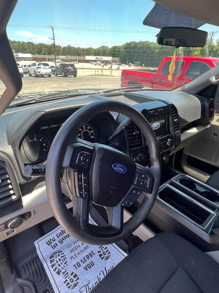 Ford F-150 XL 4WD SuperCrew 5.5' Box 2017