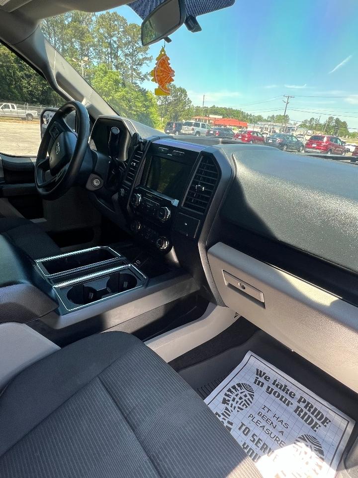 Ford F-150 XL 4WD SuperCrew 5.5' Box 2017