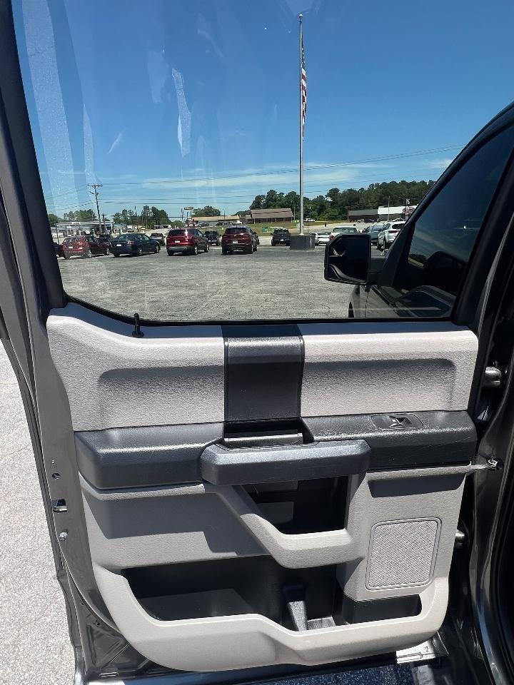 Ford F-150 XL 4WD SuperCrew 5.5' Box 2017
