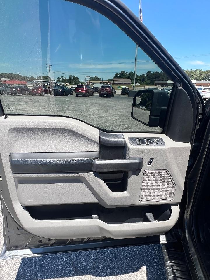 Ford F-150 XL 4WD SuperCrew 5.5' Box 2017