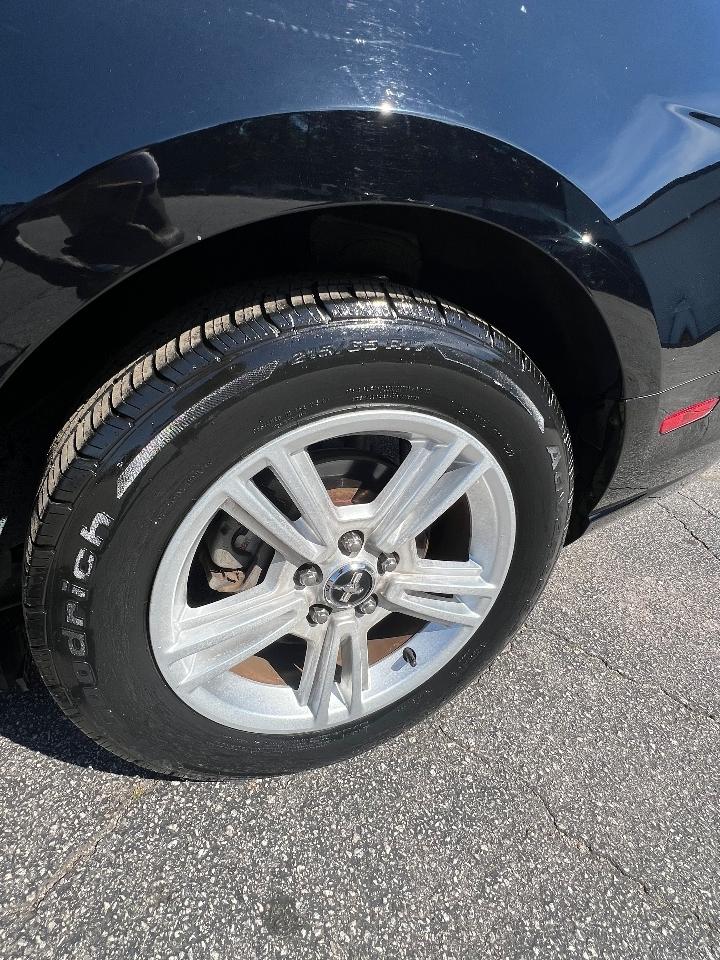 Ford Mustang 2dr Cpe V6 2013