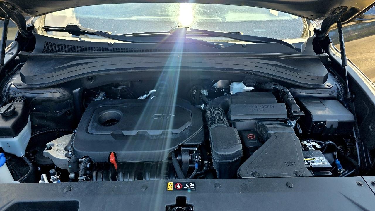 Hyundai Santa Fe SEL 2.4L Auto FWD 2020