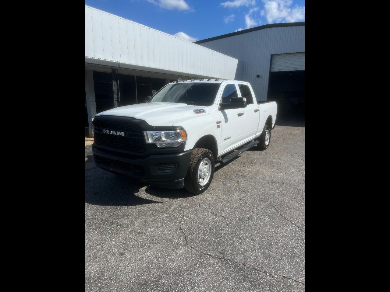 2022 RAM 2500 Tradesman 4x4 Crew Cab 6'4" Box