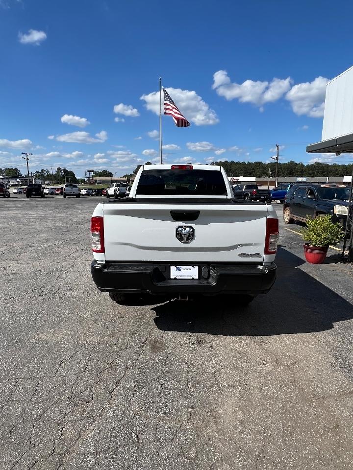 RAM 2500 Tradesman 4x4 Crew Cab 6'4" Box 2022