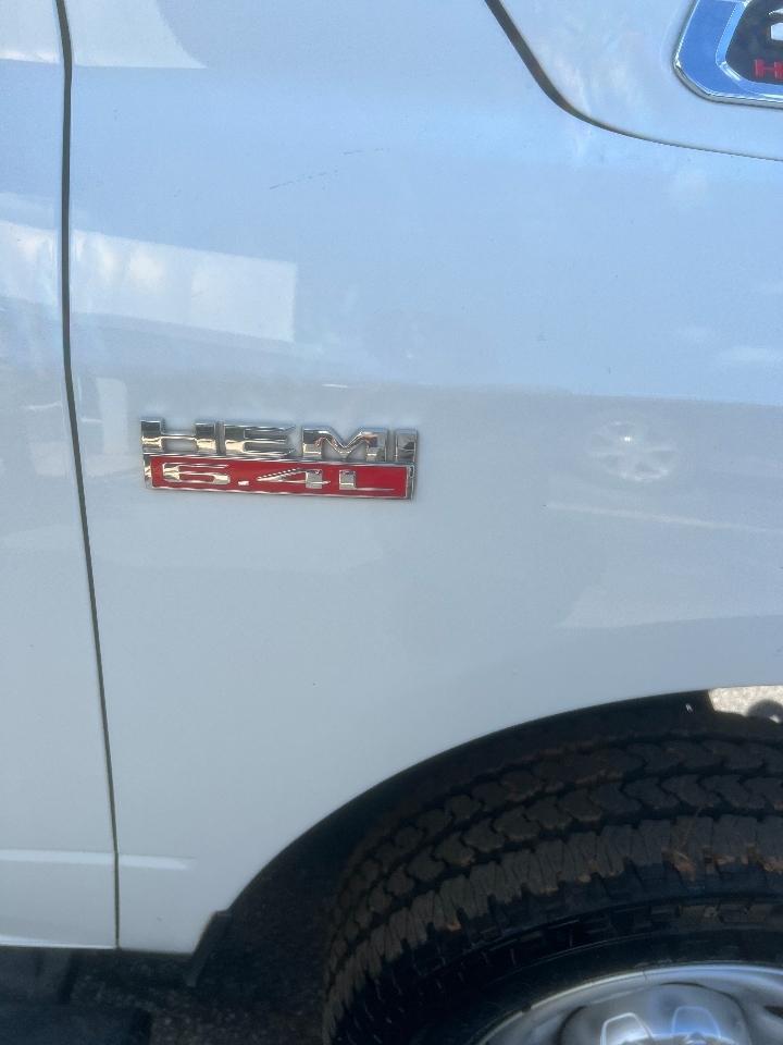 RAM 2500 Tradesman 4x4 Crew Cab 6'4" Box 2022
