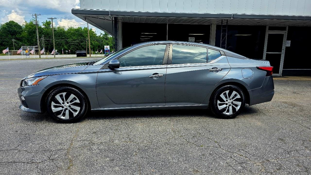 Nissan Altima 2.5 S Sedan 2020