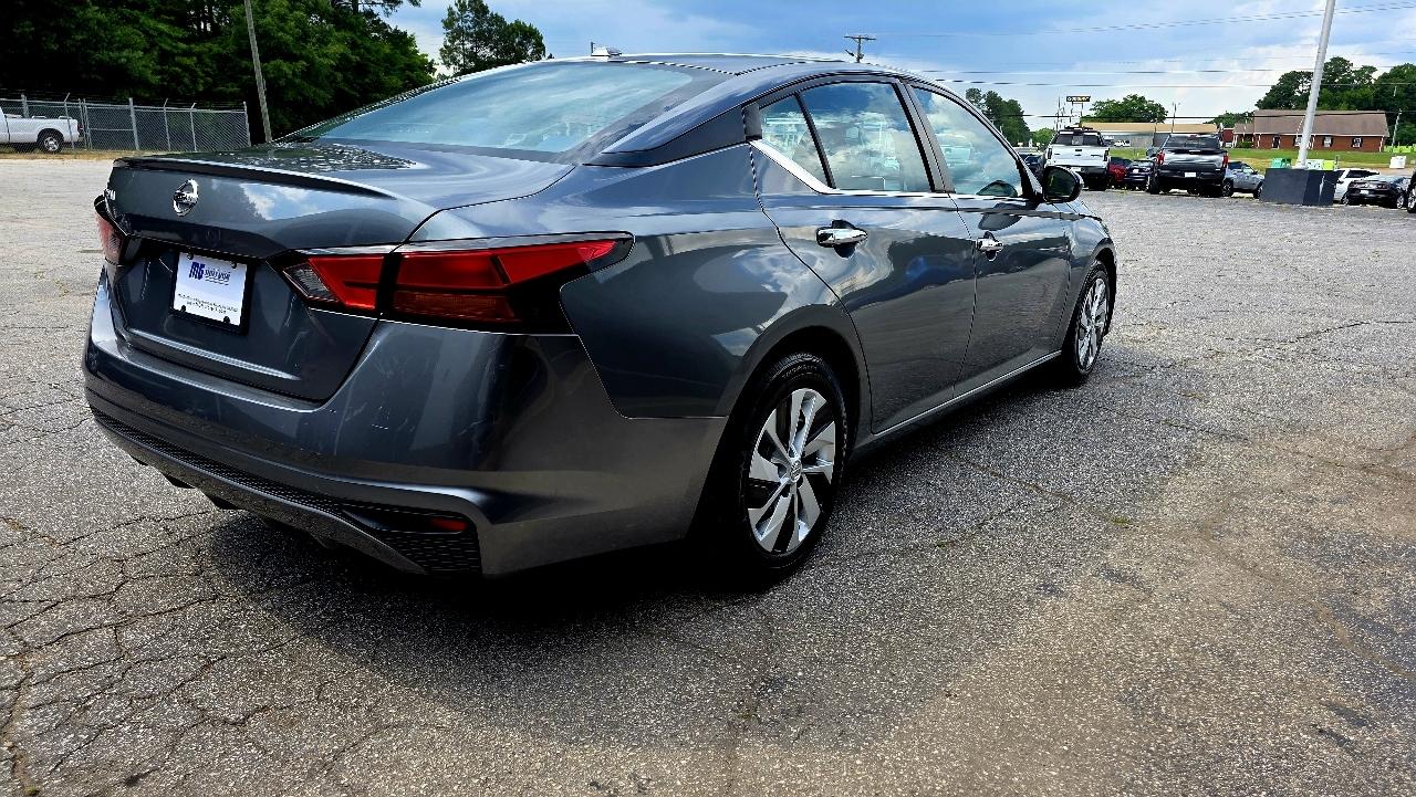 Nissan Altima 2.5 S Sedan 2020