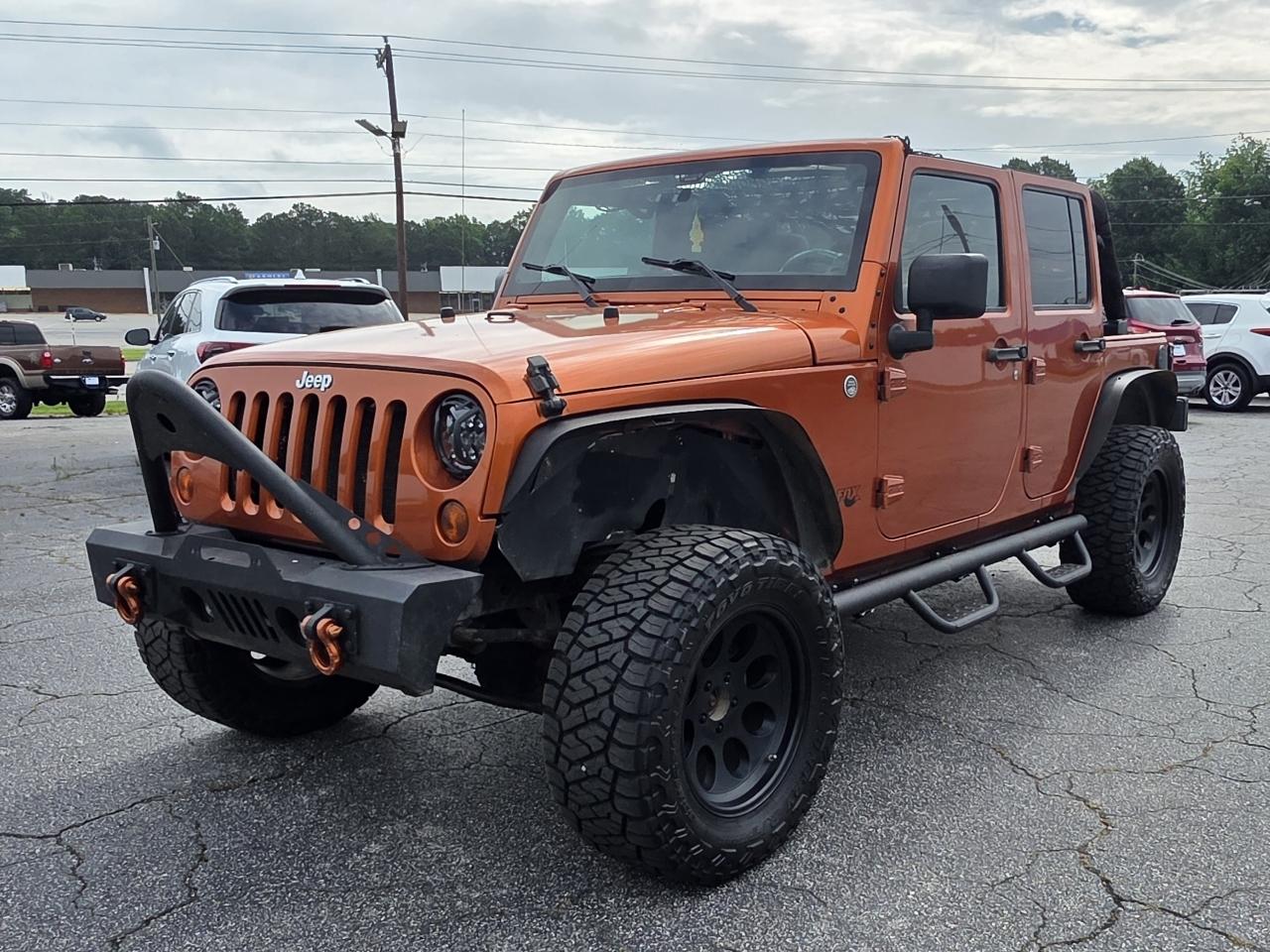 Jeep Wrangler Unlimited 4WD 4dr Sahara 2011