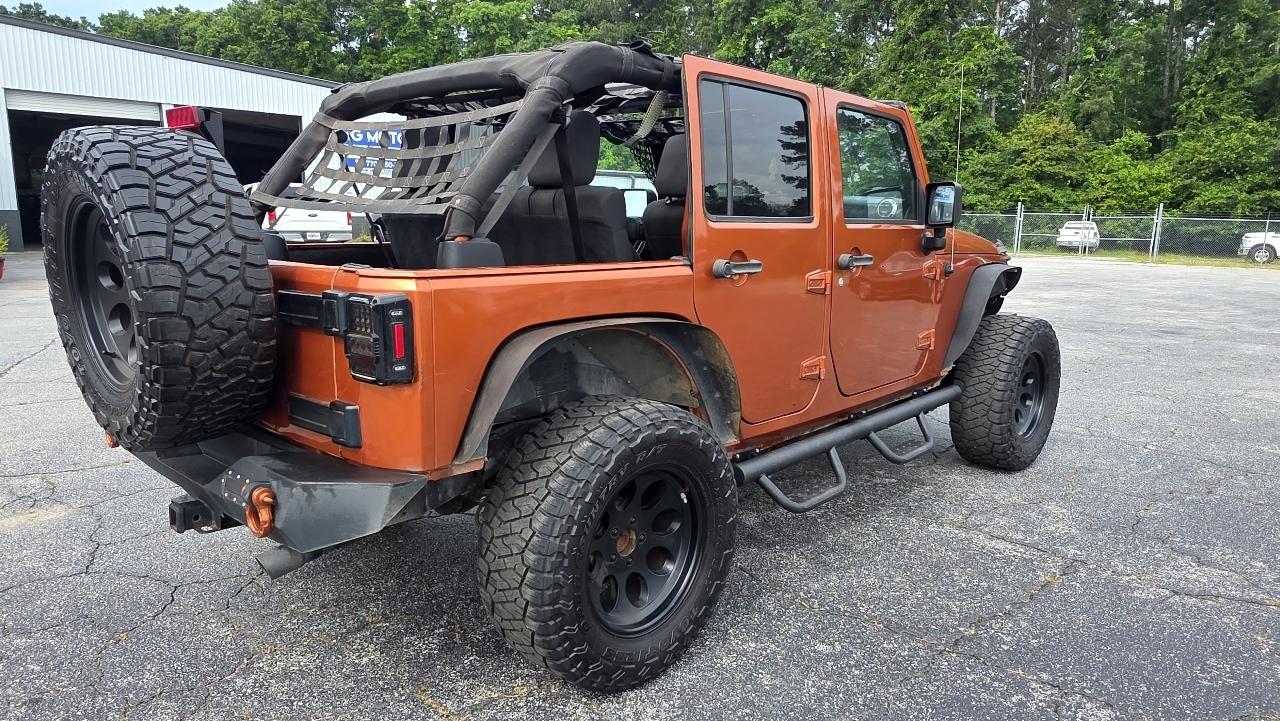 Jeep Wrangler Unlimited 4WD 4dr Sahara 2011