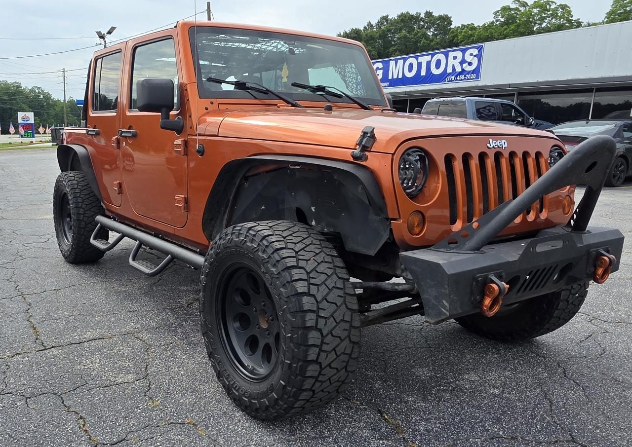 Jeep Wrangler Unlimited 4WD 4dr Sahara 2011