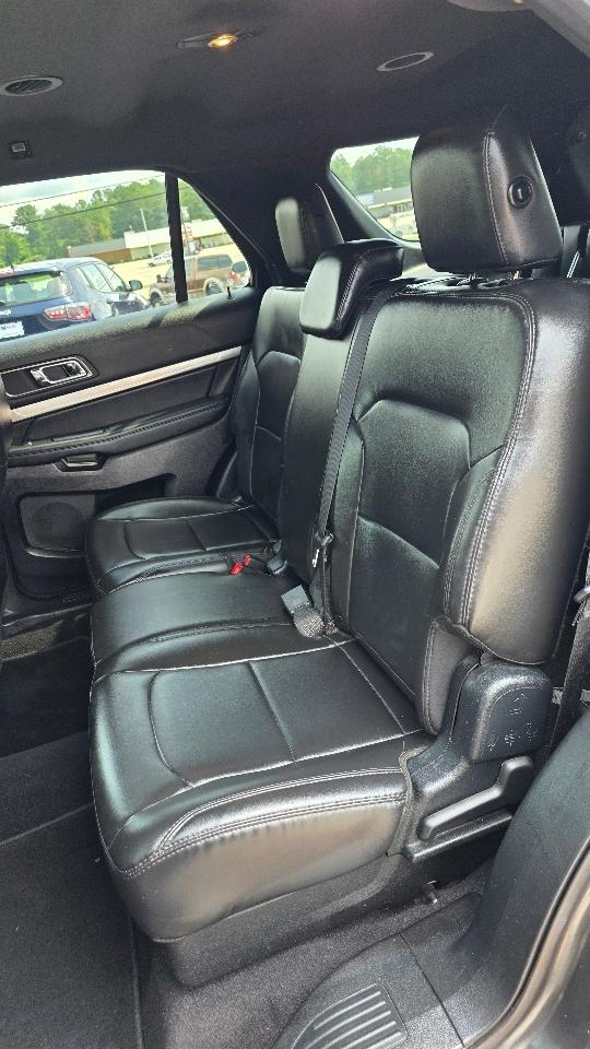 Ford Explorer XLT FWD 2019