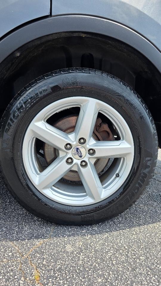 Ford Explorer XLT FWD 2019