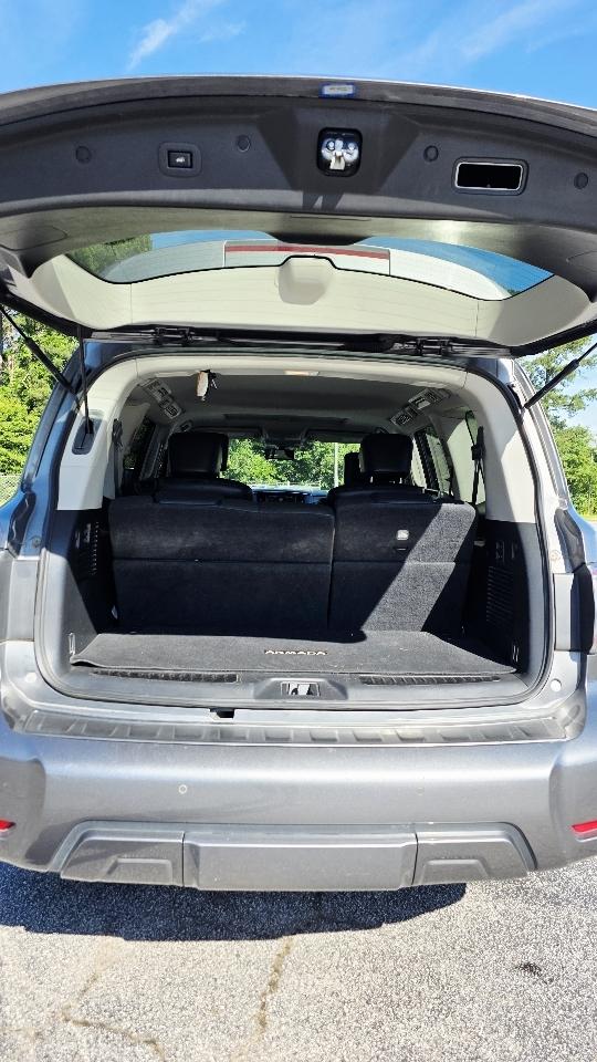 Nissan Armada Platinum 4D SUV RWD 2019