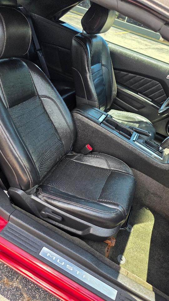 Ford Mustang 2dr Conv V6 2014