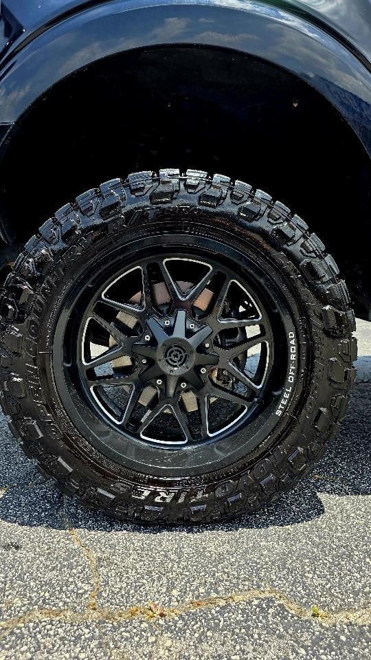 Ford F-150 Lariat 4WD SuperCab 8' Box 2022